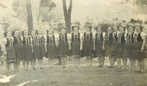 asszonykorus_1970.jpg asszonykorus_1970.jpg